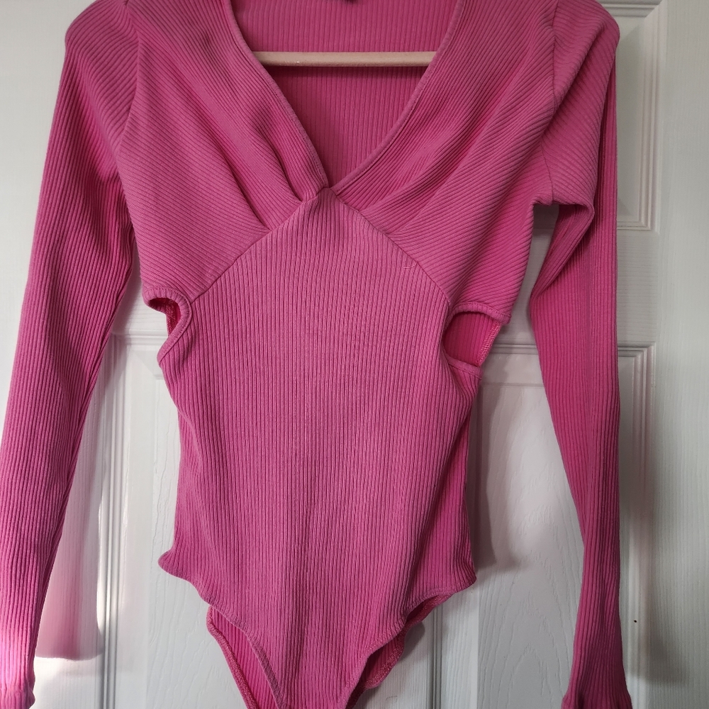 NWOT Pink onesie 💗